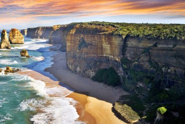 南京雨花台区8车抵贷：轻松实现资金周转的秘密武器